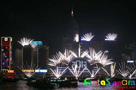 Kembang api di Victoria Harbour Hong Kong 8_zps49c79152.jpg