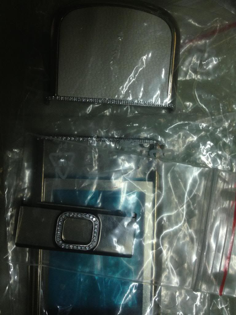 bán vỏ 8800 arte , 8800 carbon arte , 8800 gold arte zin tháo máy . màn hình, da...