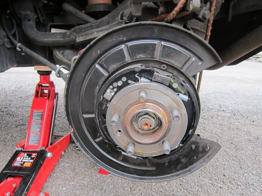 Help rear brake disc removal woes Page 2 Land Rover and Range Rover Forums