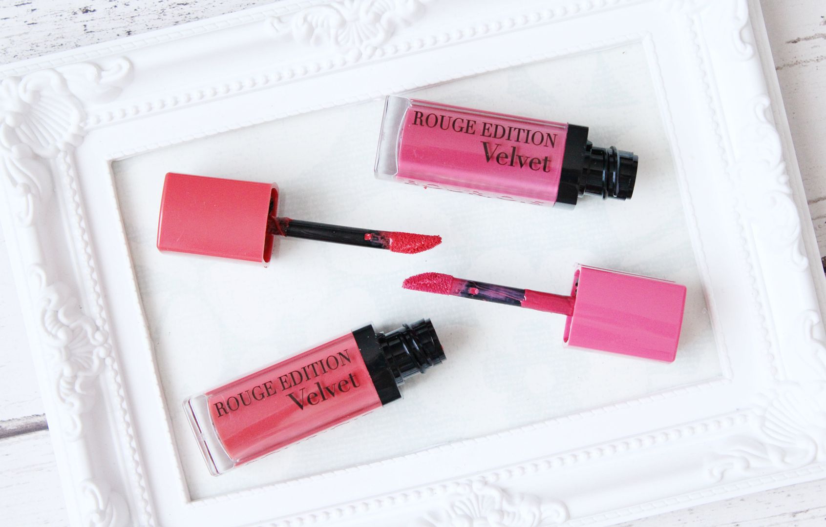 Bourjois-Rouge-Edition-Velvet-Lipstick-Lip-Lacquers-So-Hap'pink-Peach-Club-Packaging-Applicator-Belle-Amie-UK-Beauty-Fashion-Lifestyle-Blog