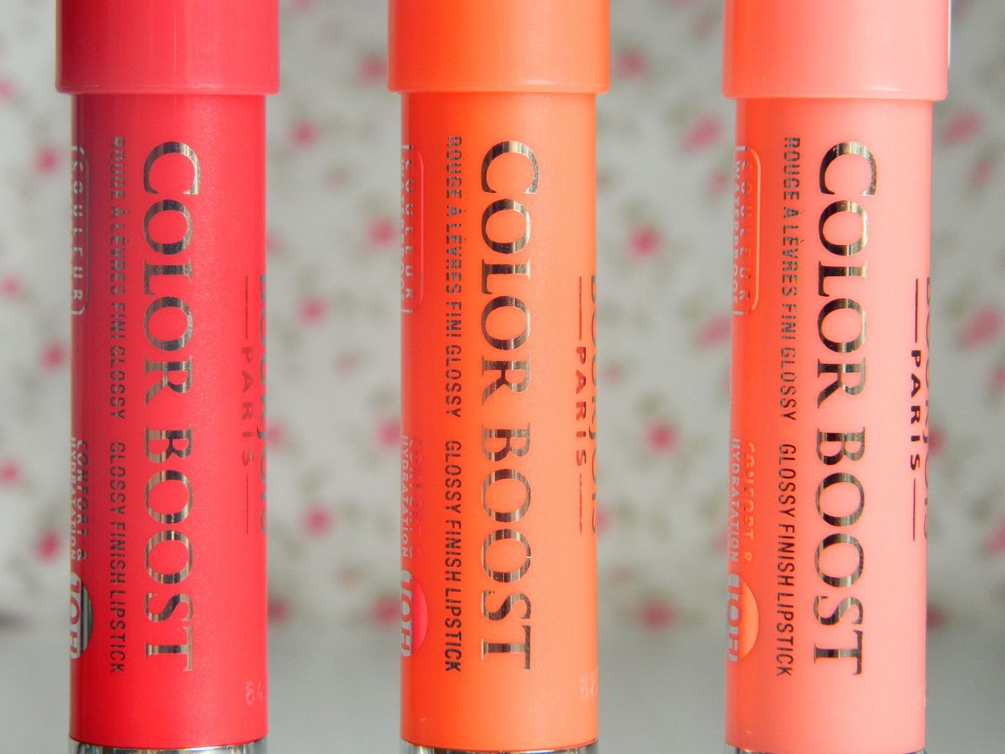 Bourjois Color Boost Lip Crayons Red Sunrise Orange Punch Peach On The Beach Close Up Packaging Review Belle-amie UK Beauty Fashion Lifestyle Blog