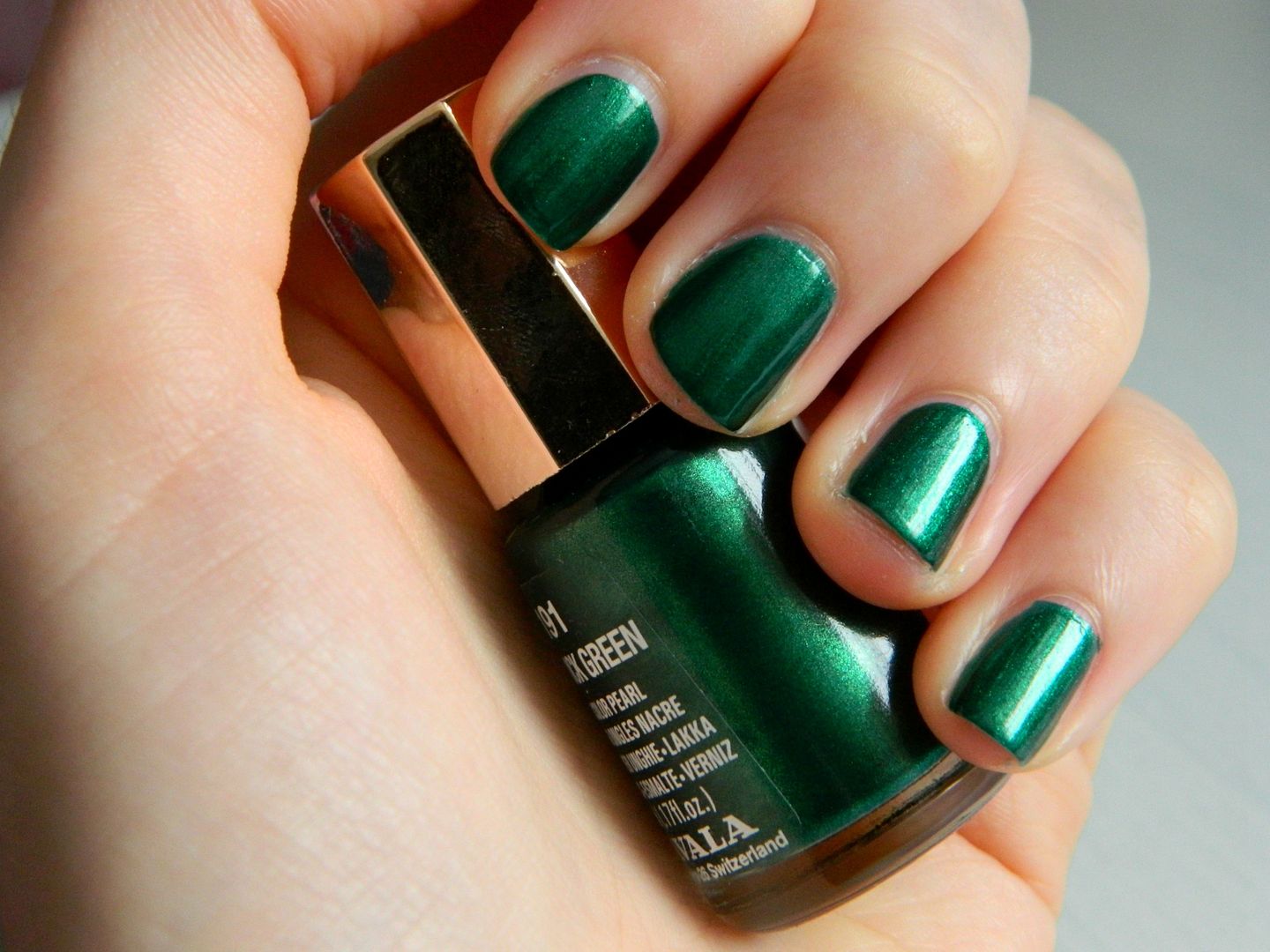 Mavala Nail Polish Peacock Green Swatch Review Belle-amie