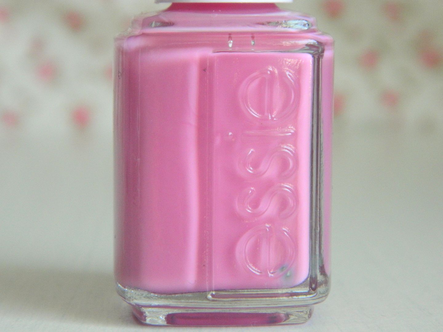 Nails Of the Day Essie Nail Lacquer Cascade Cool Close Up Belle-amie UK Beauty Fashion Lifestyle Blog