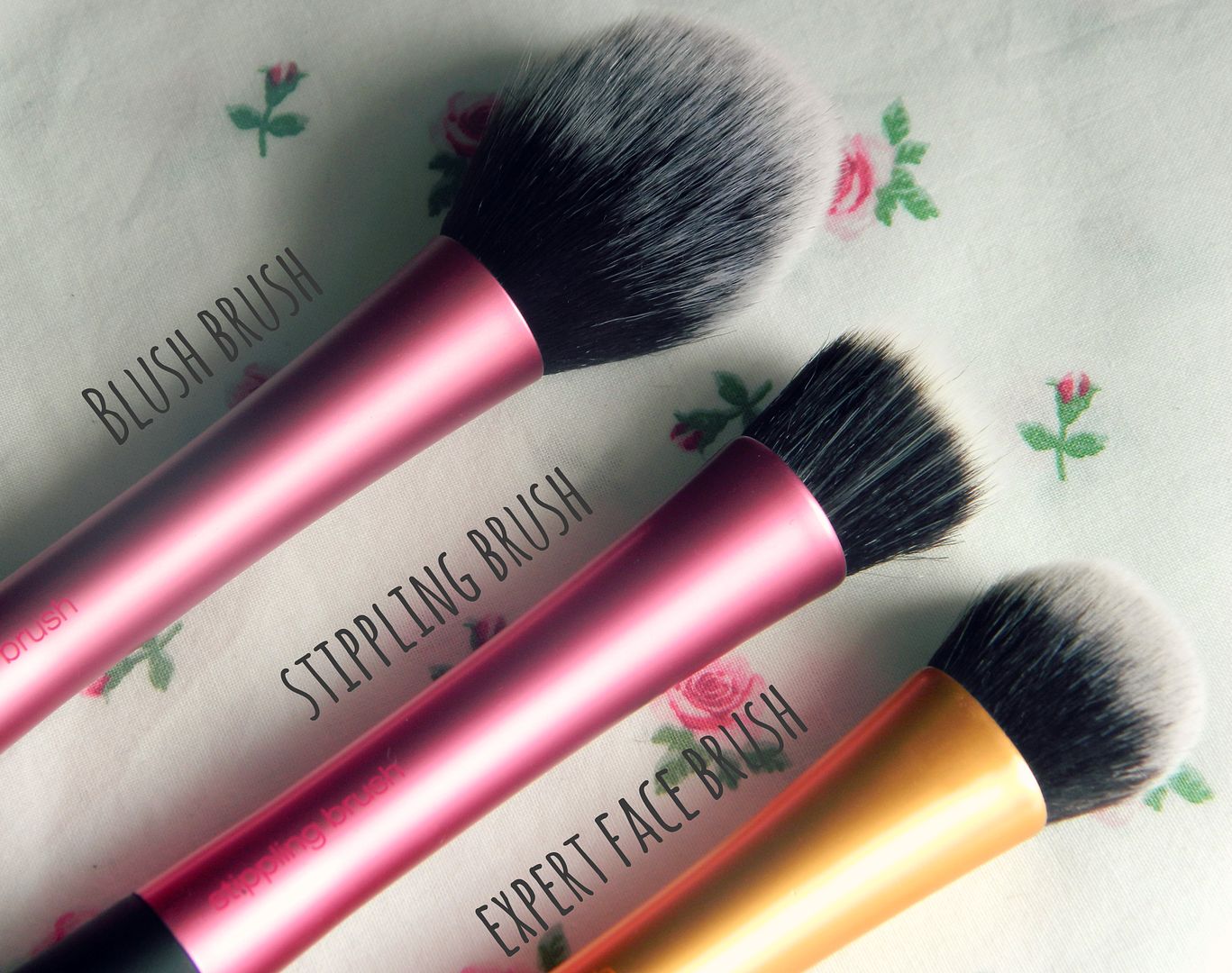 Real Techniques Makeup Brush Collection Blush Stippling Expert Face Brush Review Belle-amie UK Beauty Fashion Lifestyle Blog