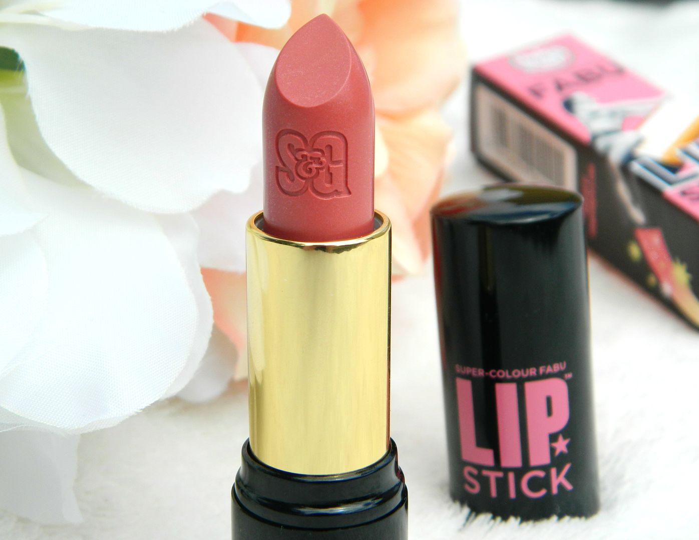 Soap And Glory Super Colour Fabu Lipstick In The Missing Pink Satin Finish Review In The Tube Bullet Embossed SG Belle Amie UK Beauty Fashion Lifestyle Blog
