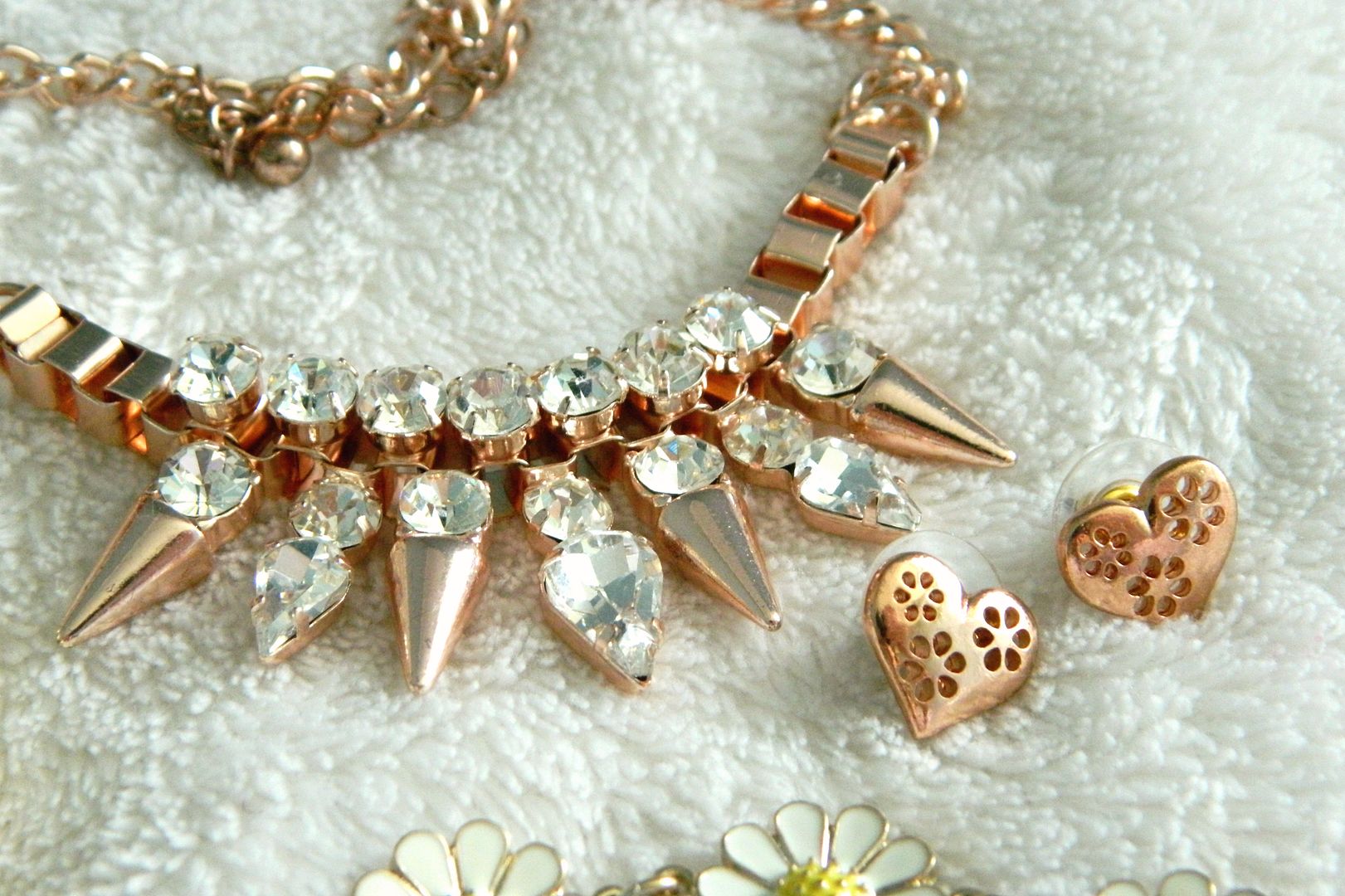 Spring And Summer 2014 Fashion Accessories Jewellery Haul Rose Gold H M Spike Statement Necklace Oasis Heart Cut Out Earrings Belle-amie UK Beauty Fashion Lifestyle Blog
