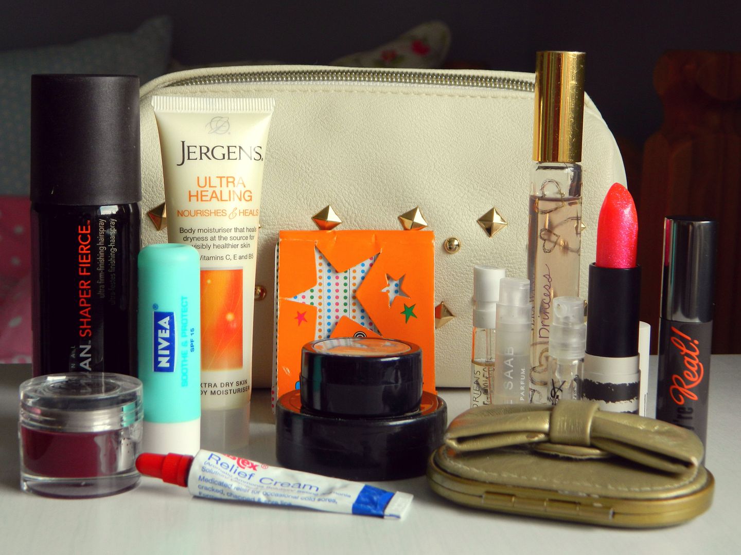 What's Inside My Beauty Bag Products Belle-amie