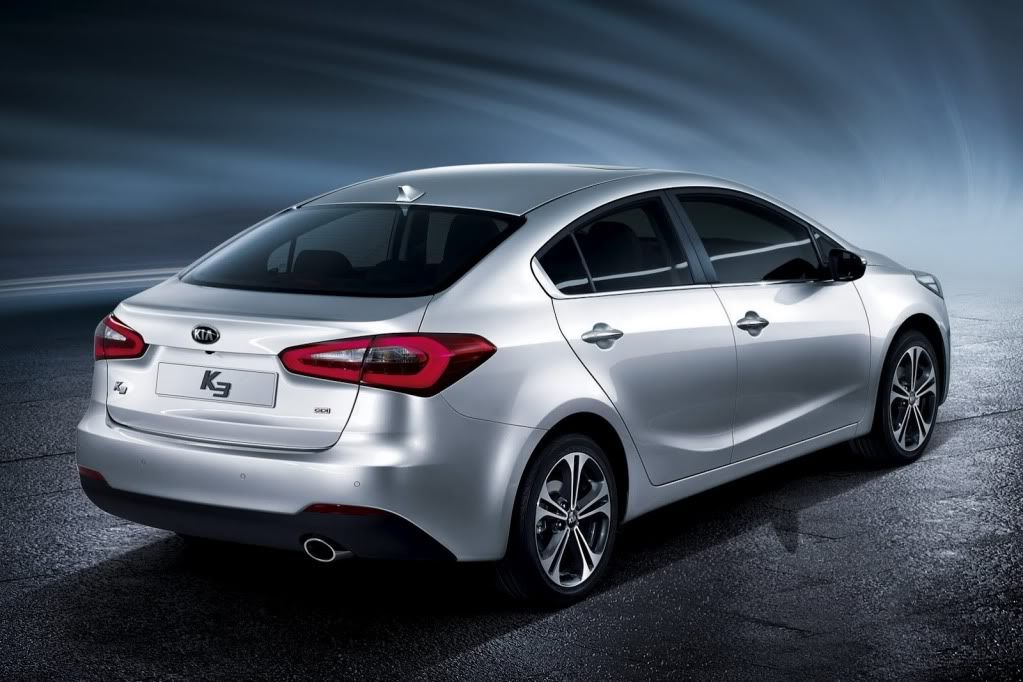 2013-Kia-Cerato-Forte-K3-Sedan-1.jpg