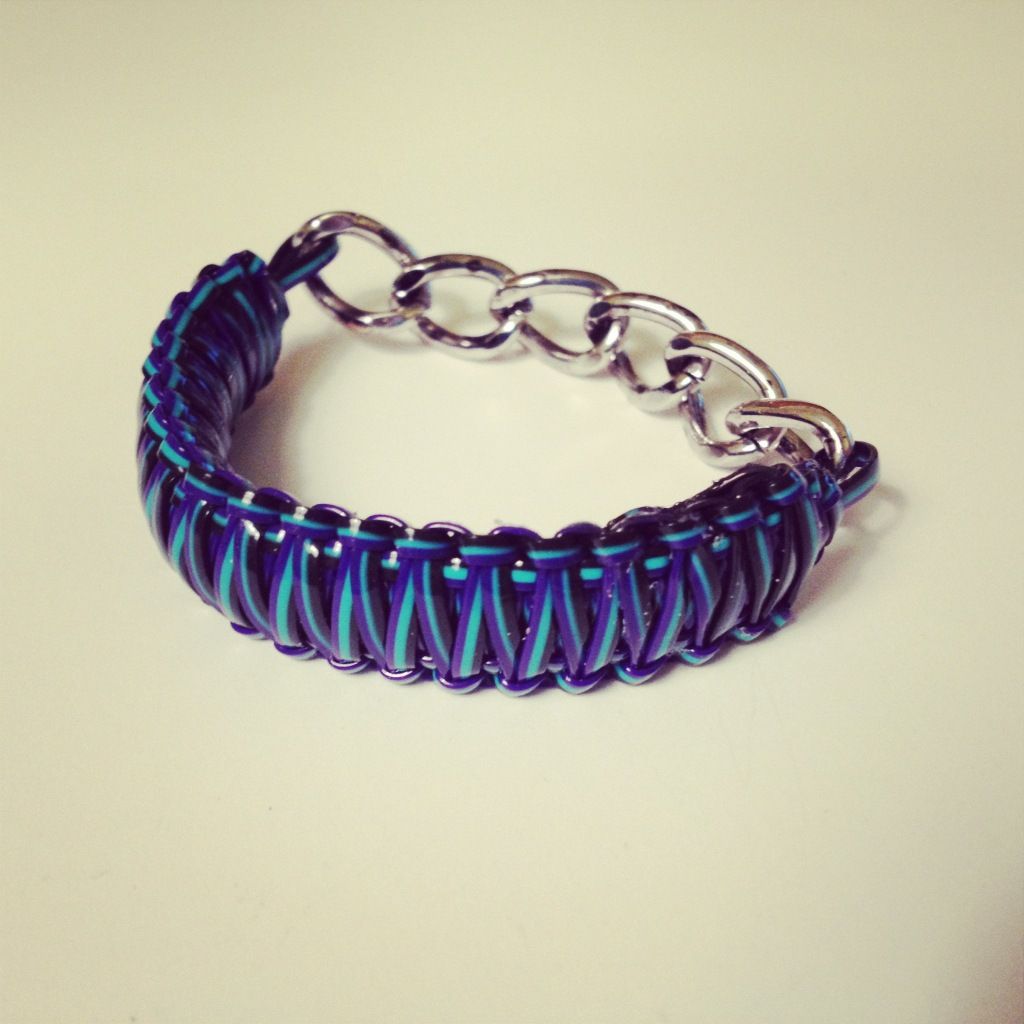 How To Make A Cobra Bracelet With Craft Lace How To Make A Cobra Bracelet With Craft Lace